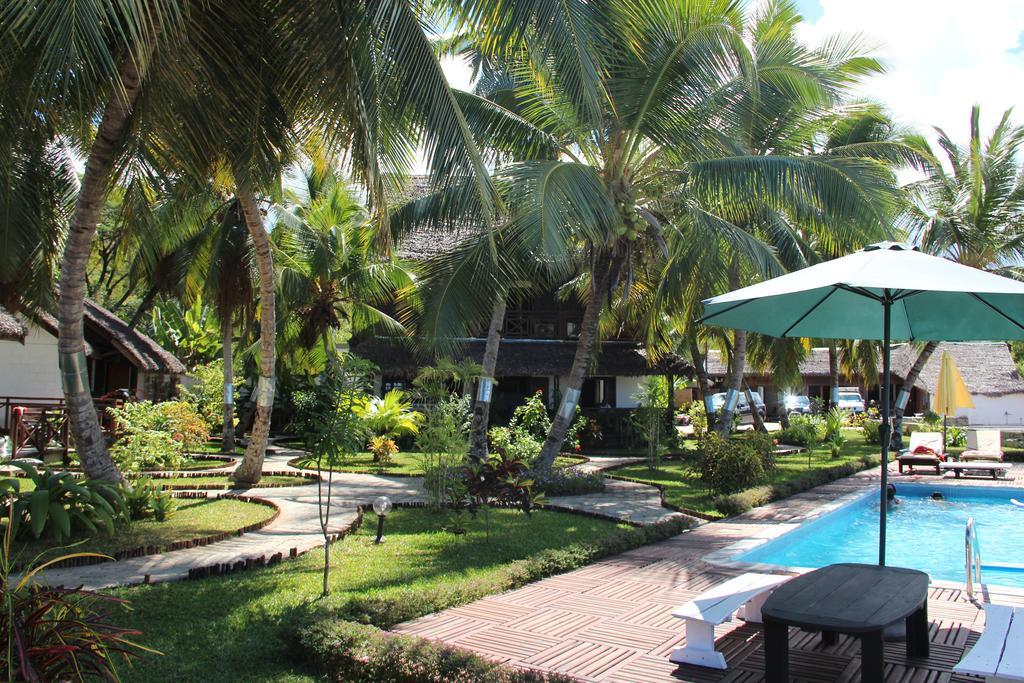 Ylang Hotel Ambondrona  Kültér fotó