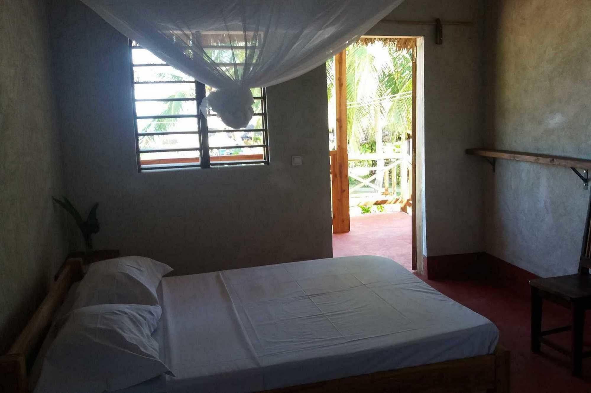 Ylang Hotel Ambondrona  Kültér fotó